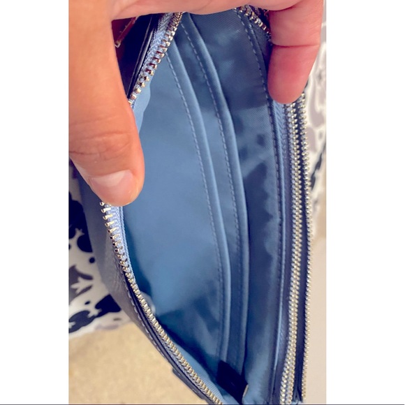 Coach wristlet - Picture 4 of 5